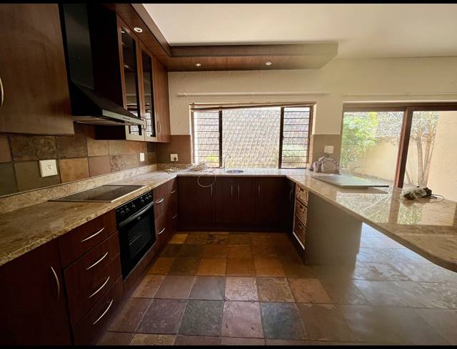 3 BEDROOM HOUSE TO LET IN SONHEUWEL EXT 1